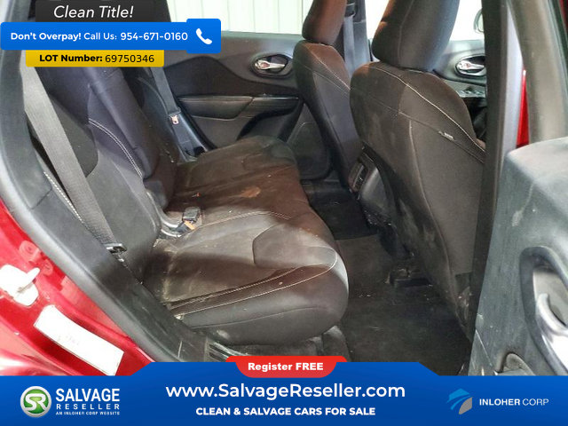 Used 2015 Jeep Cherokee Latitude AWD/4WD image 15