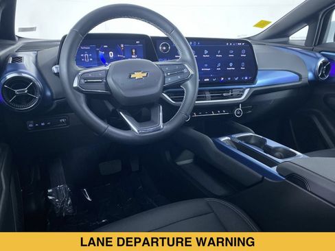 Certified 2024 Chevrolet Equinox EV LT FWD image 2