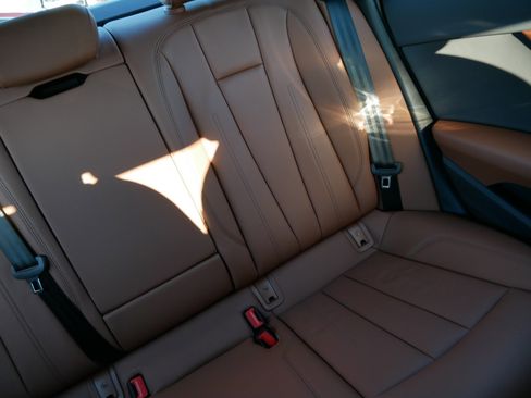 Used 2025 Audi A4 2.0T Premium image 14