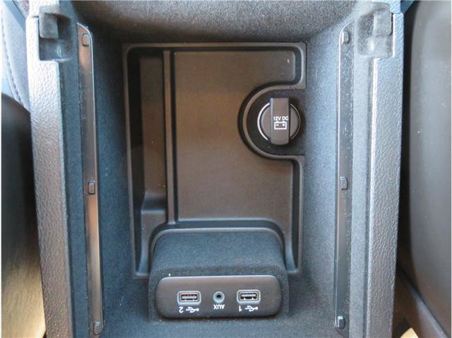 Used 2022 Dodge Charger SXT w/ Plus Group RWD image 8