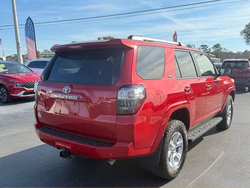 Used 2022 Toyota 4Runner SR5 image 4
