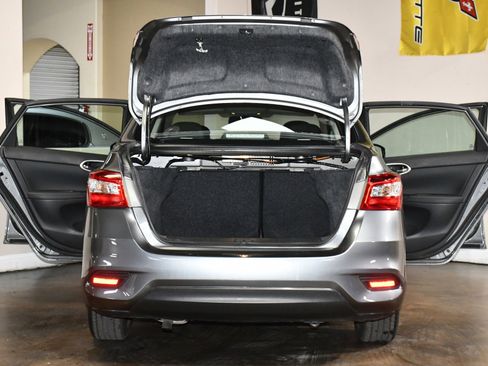 Used 2019 Nissan Sentra SL image 88