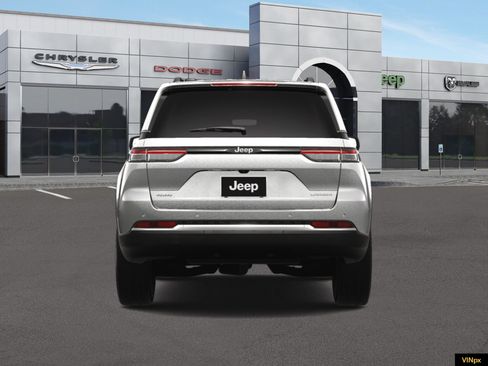 New 2025 Jeep Grand Cherokee Laredo X image 3