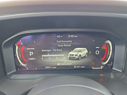 Used 2023 Nissan Rogue Platinum w/ Platinum Premium Package AWD/4WD image 28