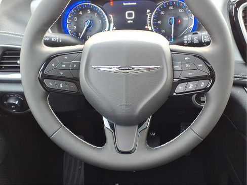 New 2026 Chrysler Pacifica Limited w/ S Appearance Package image 15