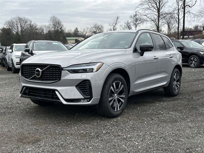 New 2025 Volvo XC60 B5 Core w/ Climate Package