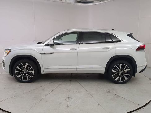 New 2026 Volkswagen Atlas Cross Sport SEL Premium R-Line image 3