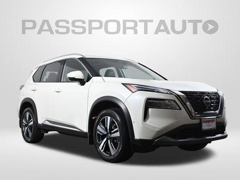 Used 2023 Nissan Rogue SL w/ SL Premium Package image 4