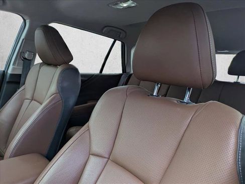 Used 2020 Subaru Outback Touring AWD/4WD image 5
