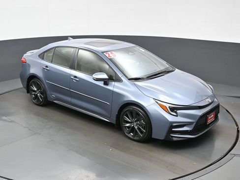 Used 2025 Toyota Corolla SE w/ SE Premium Package AWD/4WD image 34