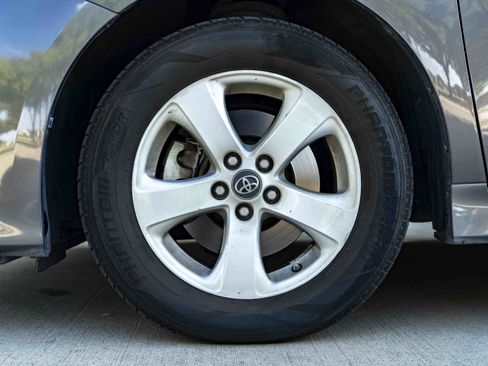 Used 2019 Toyota Sienna L FWD image 14