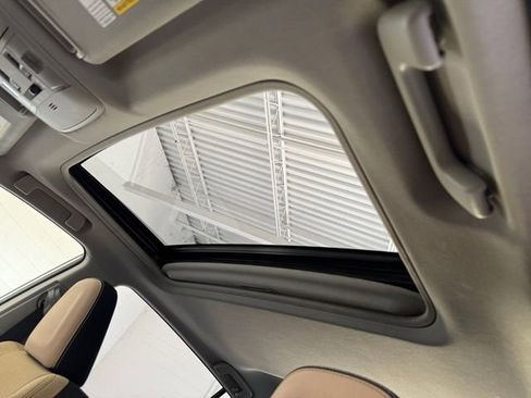Used 2016 Toyota RAV4 XLE image 10
