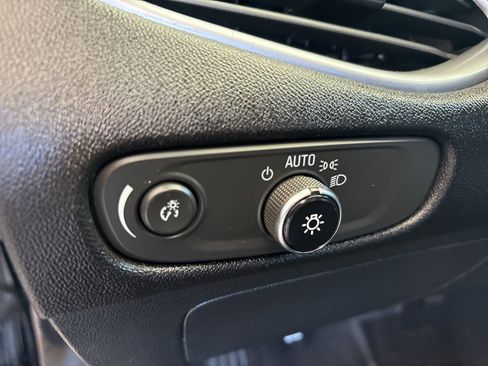 Used 2019 Chevrolet Malibu LS image 12