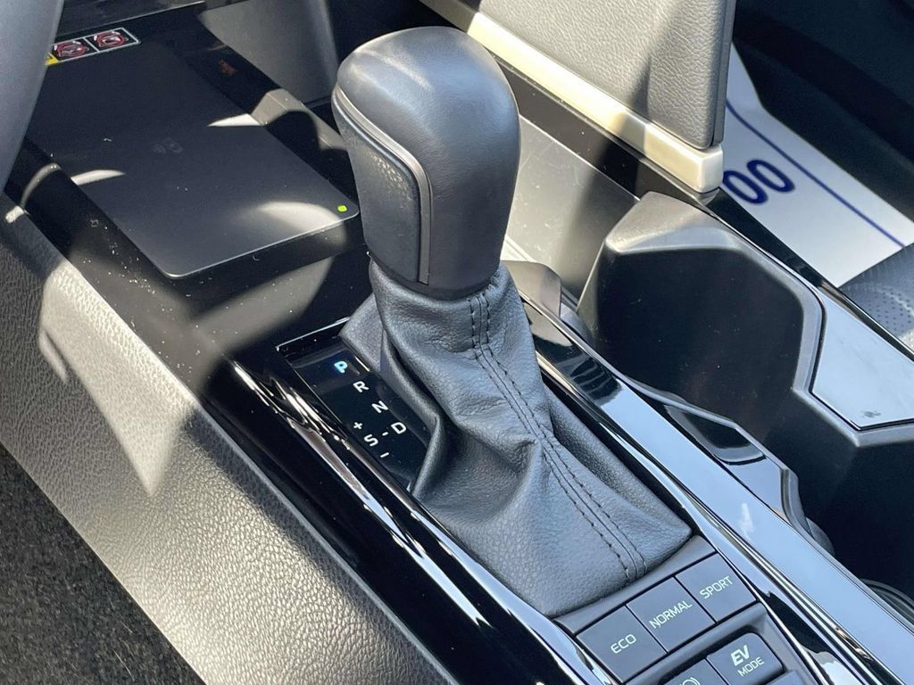 Used 2026 Toyota Camry XSE w/ Premium Plus Package FWD image 32