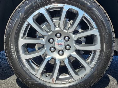 Used 2023 GMC Acadia Denali AWD/4WD image 16