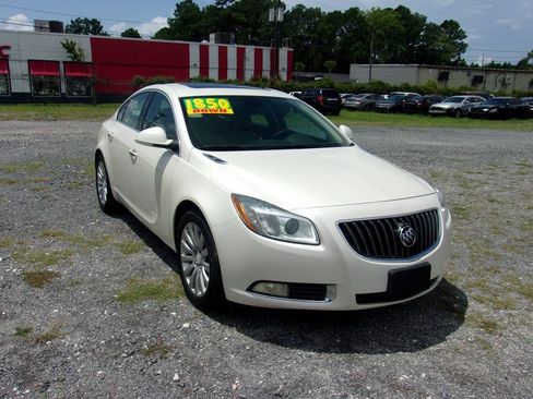 Used 2012 Buick Regal Premium FWD image 11