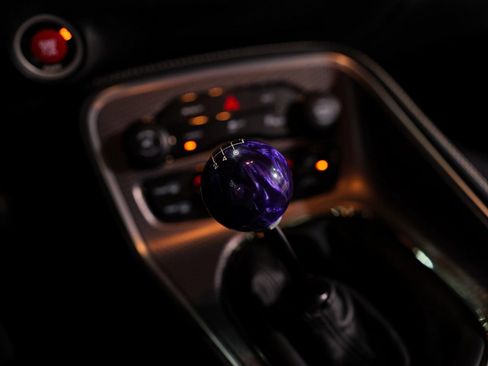 Used 2016 Dodge Challenger SRT Hellcat RWD image 24