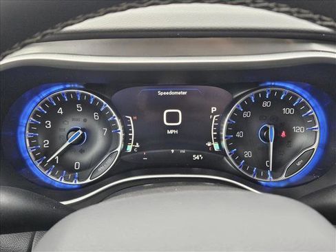 New 2025 Chrysler Voyager LX image 10