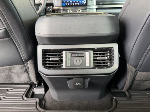 Used 2026 Ford F350 Lariat w/ Tremor Off-Road Package AWD/4WD image 32