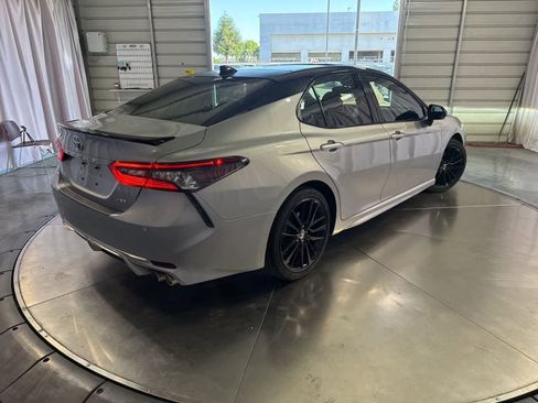 Used 2021 Toyota Camry XSE w/ Navigation Package FWD image 5