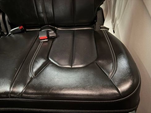 Used 2023 Chrysler Pacifica Touring-L FWD image 22