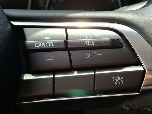 Used 2024 MAZDA MAZDA3 s FWD image 22