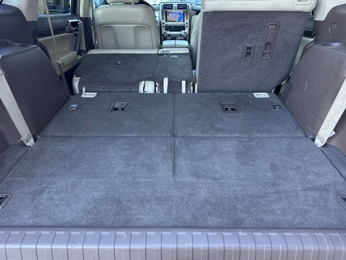 Used 2018 Lexus GX 460 Premium image 32