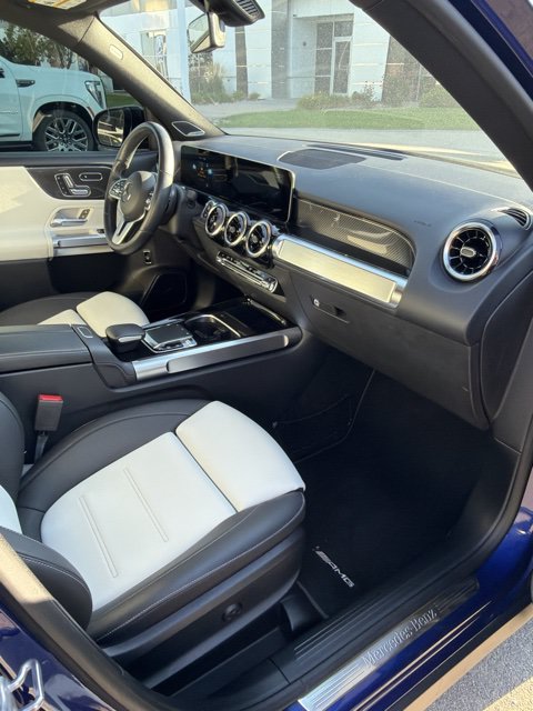 Used 2020 Mercedes-Benz GLB 250 4MATIC image 3