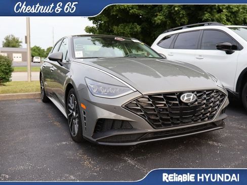 Certified 2023 Hyundai Sonata Limited FWD image 2