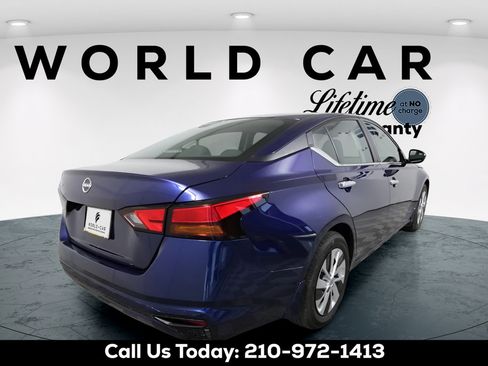 Used 2024 Nissan Altima 2.5 S FWD image 6