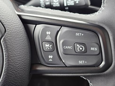 New 2026 Jeep Wrangler Unlimited Rubicon w/ Technology Group image 18