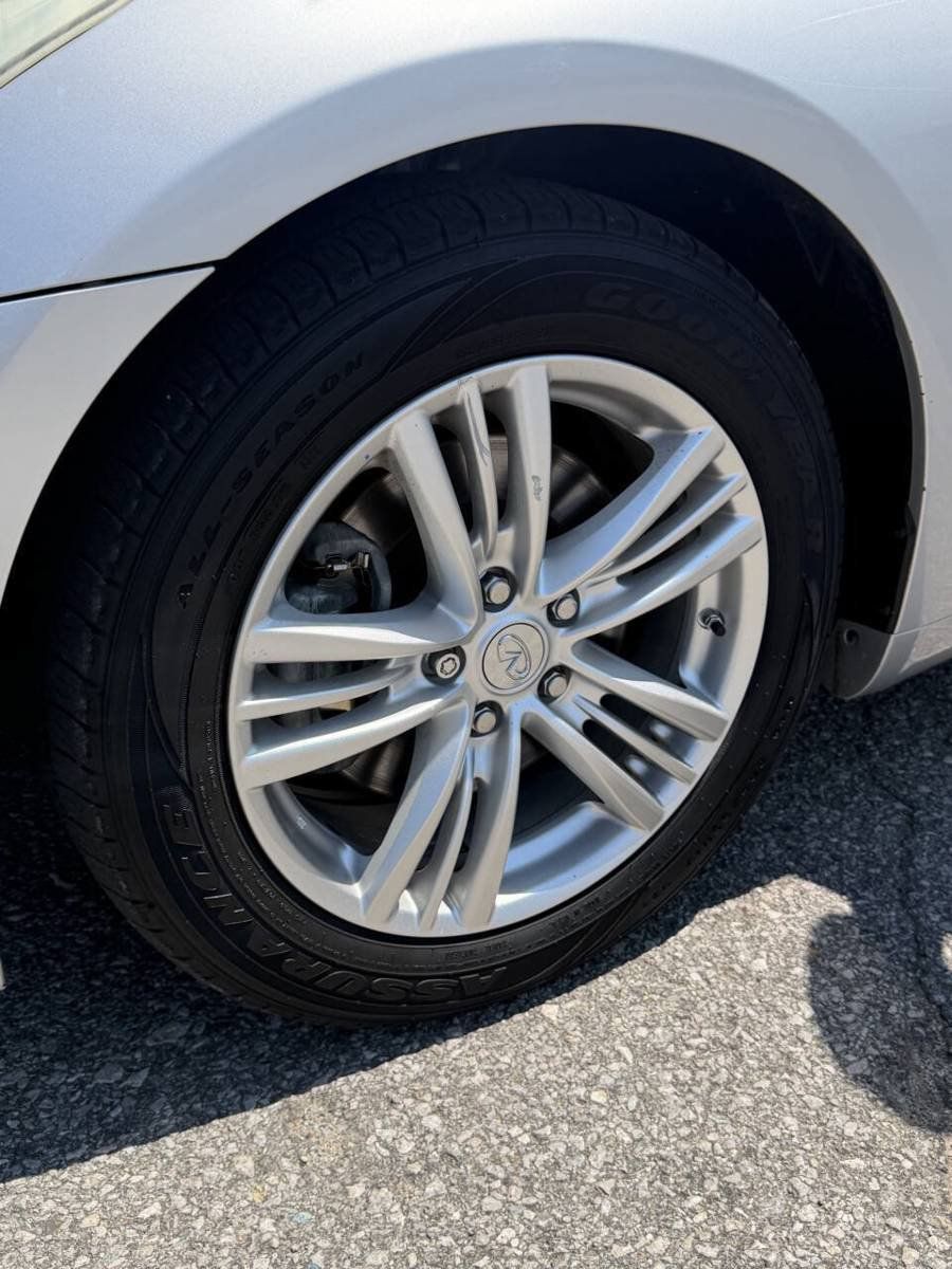Used 2010 INFINITI G37 Journey w/ Premium Pkg RWD image 28