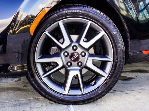 Used 2021 Kia Soul GT-Line FWD image 3