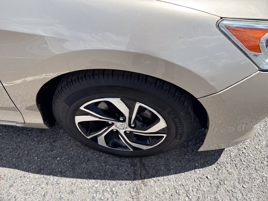 Used 2016 Honda Accord LX image 39