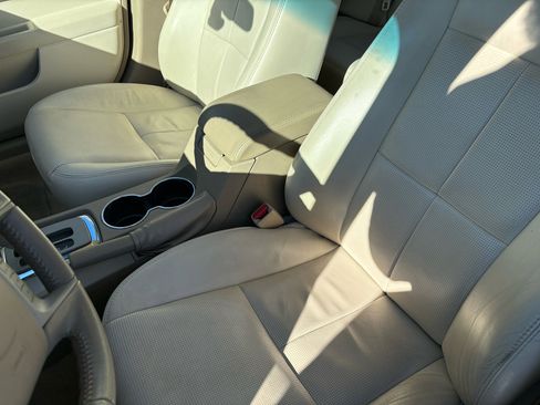 Used 2006 Lincoln Zephyr image 13