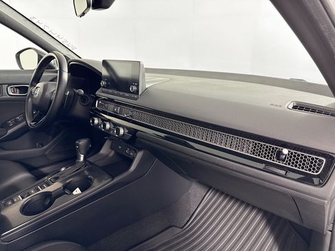 Used 2023 Honda Civic Sport image 25