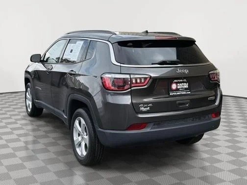 Used 2020 Jeep Compass Latitude AWD/4WD image 5