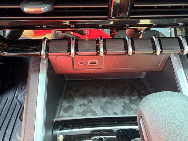 Used 2026 Chevrolet Colorado W/T RWD image 42