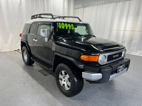 Used 2007 Toyota FJ Cruiser 4WD w/ Upgrade Pkg 2 image 3