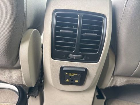 Used 2016 Ford Escape SE w/ Equipment Group 201A image 14