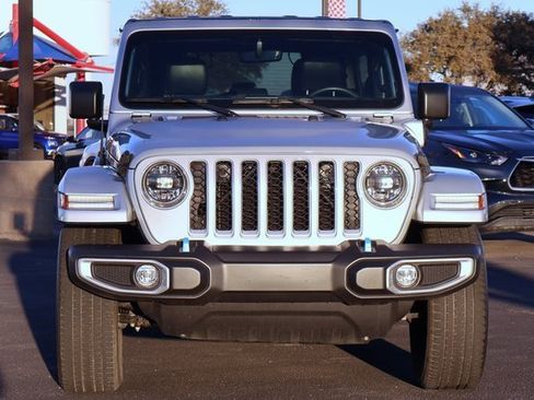 Used 2023 Jeep Wrangler Unlimited Sahara w/ Cold Weather Group image 13