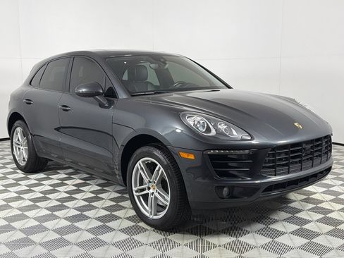 Used 2018 Porsche Macan image 3