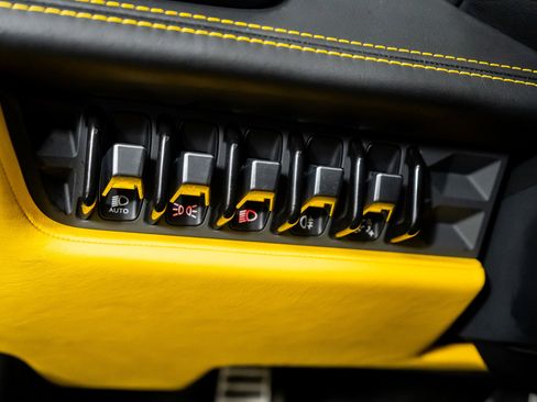 Used 2016 Lamborghini Huracan LP 610-4 image 37