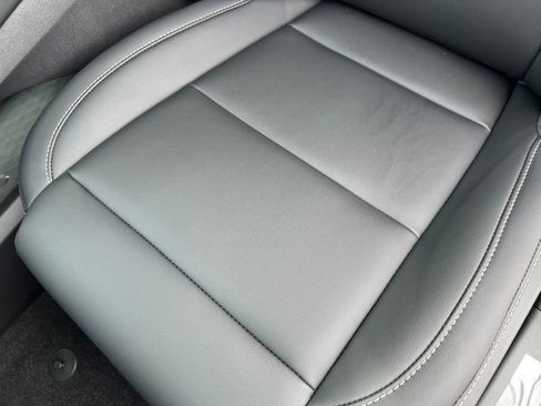 New 2025 Nissan Murano SV image 9