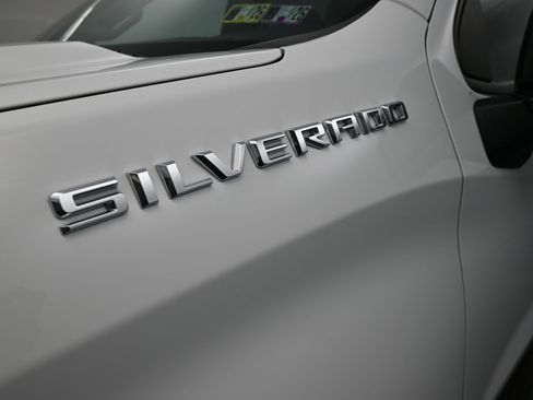 Used 2022 Chevrolet Silverado 1500 Custom image 31