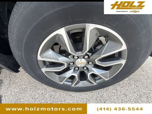 Used 2024 Chevrolet Silverado 1500 LT AWD/4WD image 31