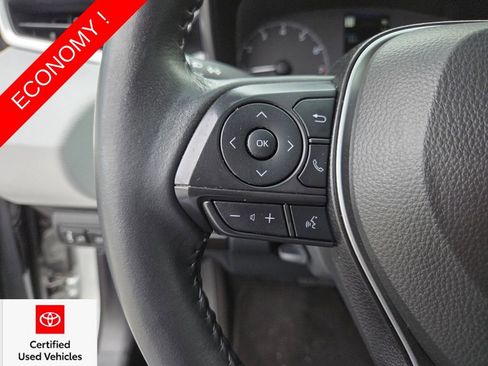 Certified 2025 Toyota Corolla SE FWD image 29