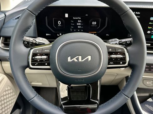 New 2026 Kia Carnival SX image 21