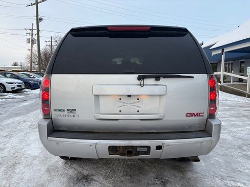 Used 2011 GMC Yukon Denali image 7