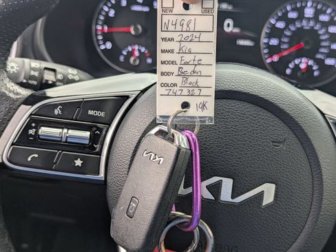 Used 2024 Kia Forte GT-Line w/ GT-Line Premium Package FWD image 38